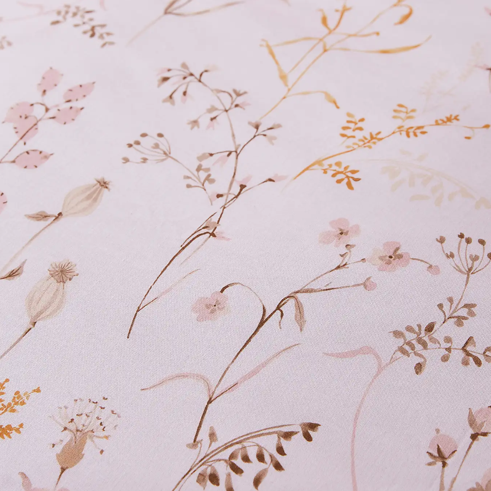 Whispering Stems Bedsheet Set