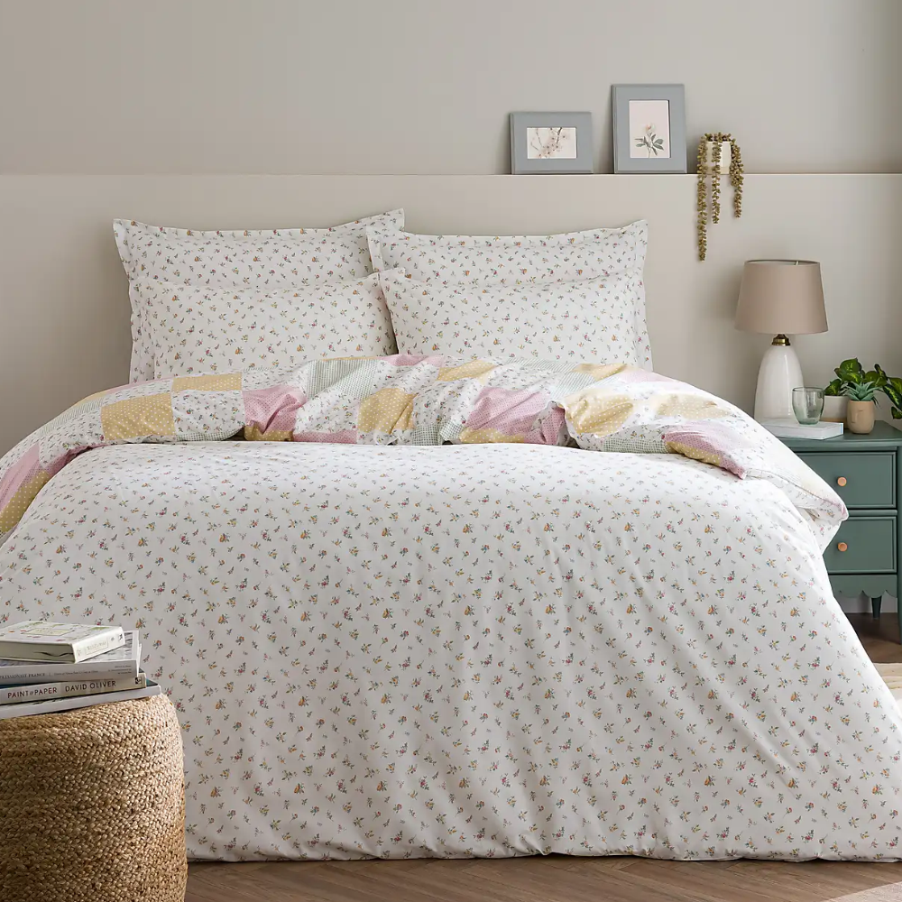 Meadow Stitch Duvet Cover Set with Fitted Sheet
