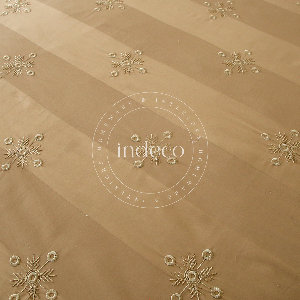 Carmella Embroidered Sateen Duvet Cover Set