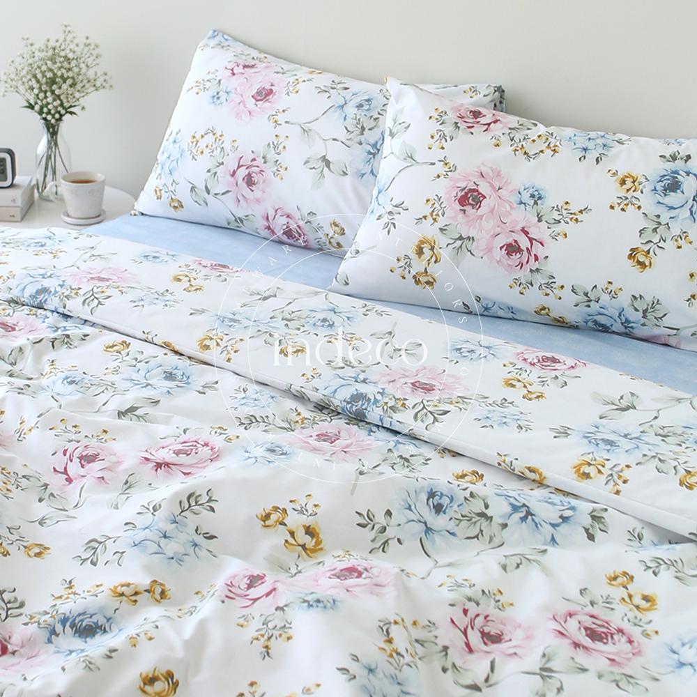Cottage Charm Duvet Cover Set with Blue Bedsheet
