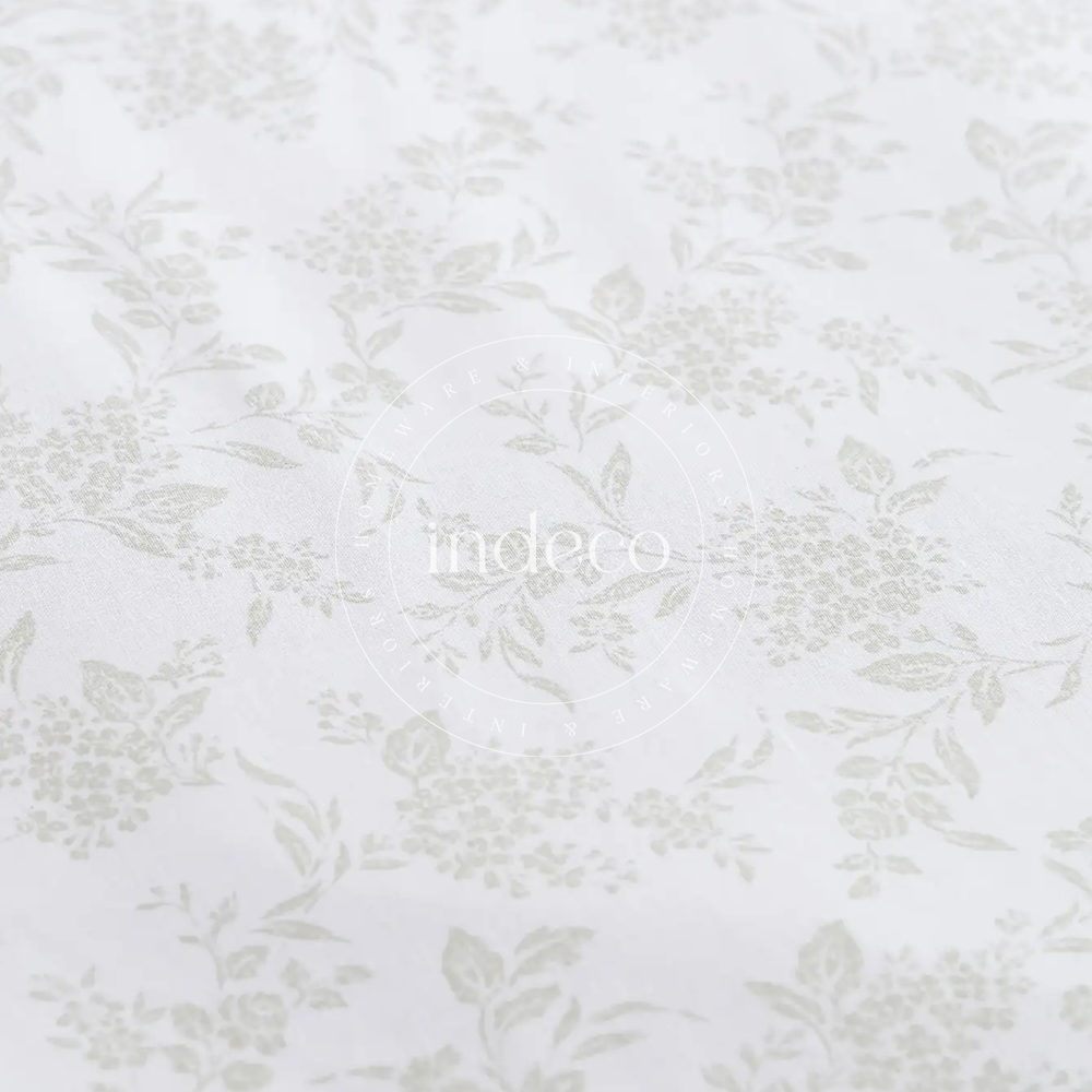 Hibiscus Bloom Bedsheet Set