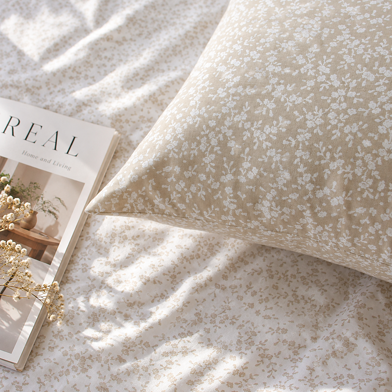 Dainty Ditsy Natural Duvet Cover Set