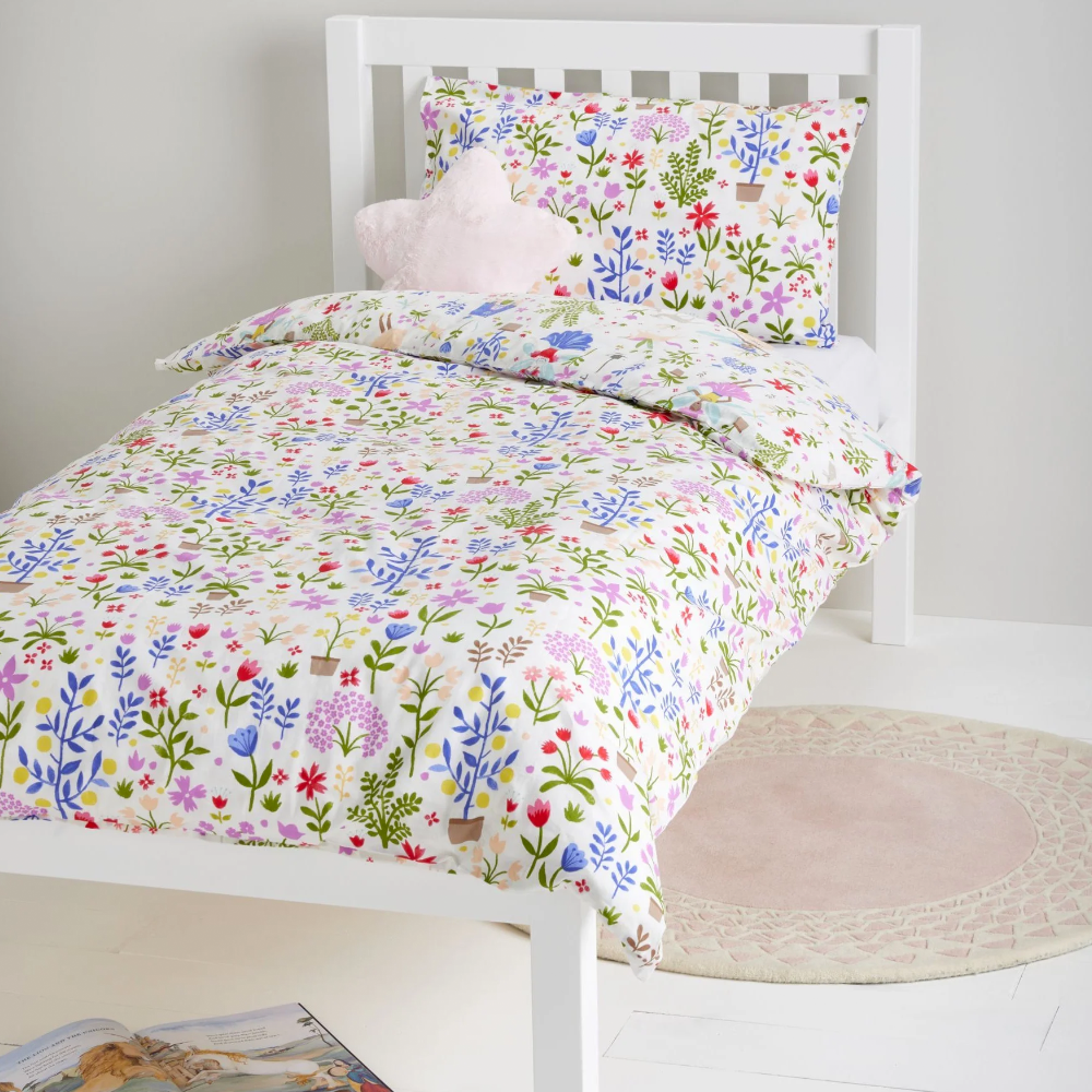 Dainty Flower Bedsheet Set