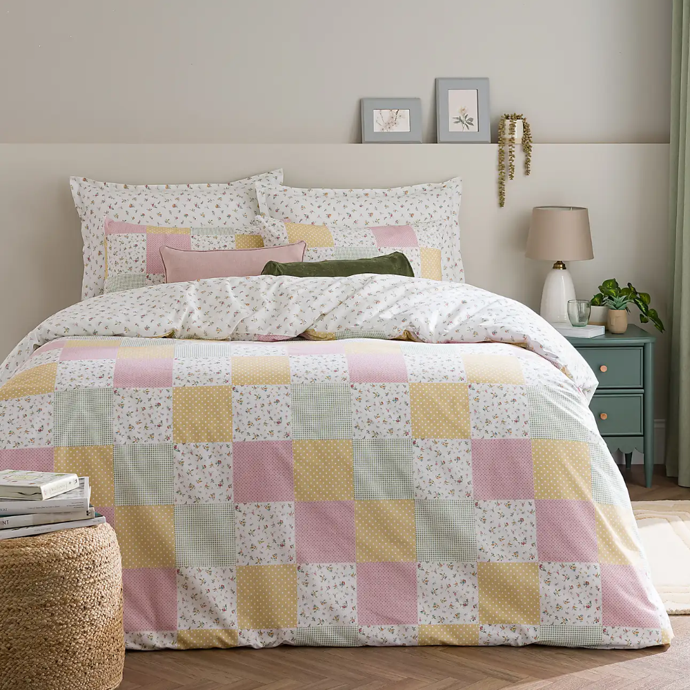 Meadow Stitch Duvet Cover Set with Fitted Sheet