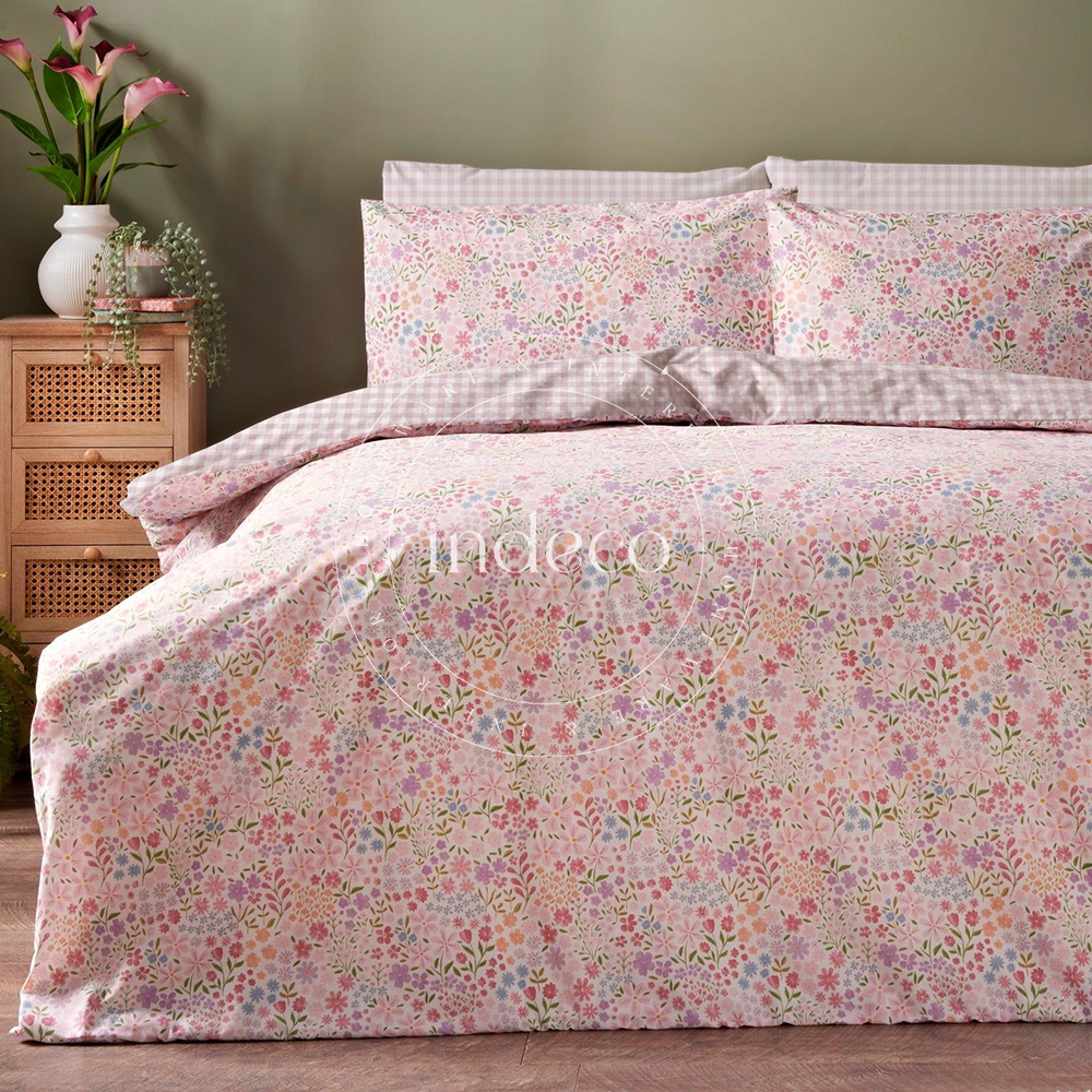 Pink Ditsy Floral Duvet Set